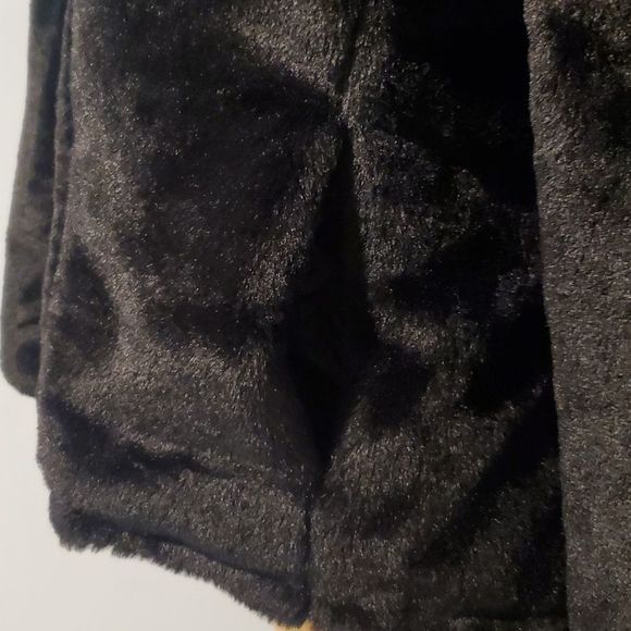 Andrew Marc reversible puffer - Picture 6 of 12